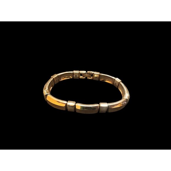 Vintage Signed Trifari Gold Tone Bracelet (A4019) - Picture 4 of 8